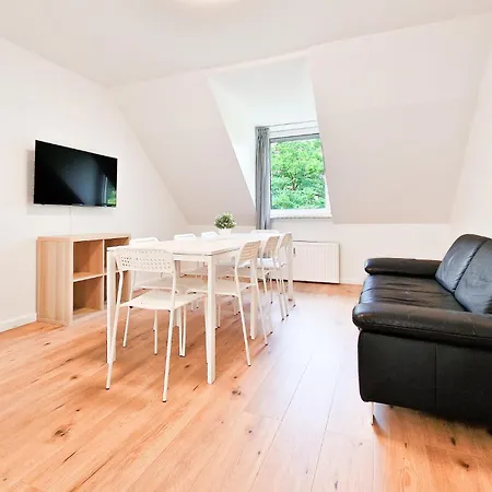 Tolstov - 3 And 4 Apartment *