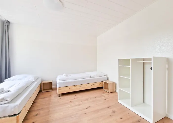 Tolstov - 3 And 4 Lejlighed *